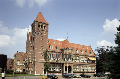 852397 Gezicht op het raadhuis (Het Rond 1) te Zeist.